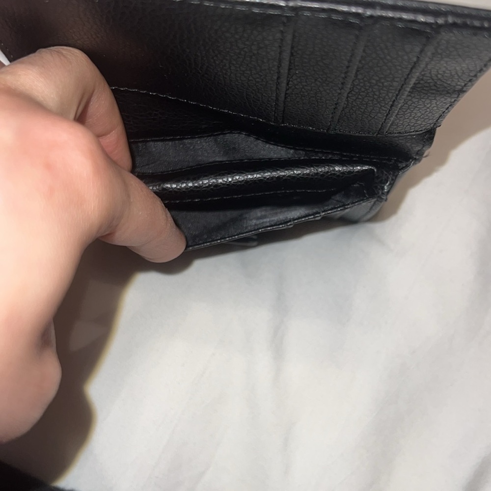 Genuine Leather Wallet - Picture 7 of 7